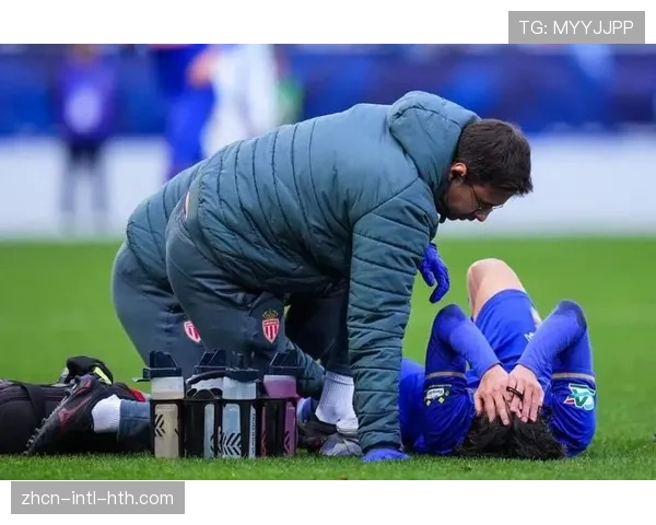 摩纳哥主场2-2战平欧塞尔，南野拓实现身看台引关注